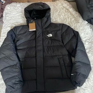 The north face men Baltic down puffer hood black jacket small